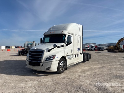 2020 Freightliner Cascadia 126 6x4 T/A Sleeper Truck Tractor