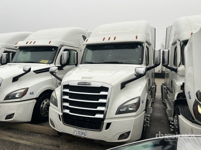 2020 Freightliner Cascadia 126 T/A Sleeper Truck Tractor