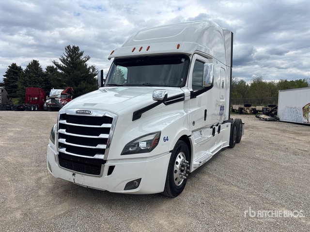 2020 Freightliner Cascadia 126 6x4 T/A Sleeper Truck Tractor