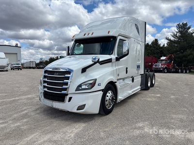 2018 Freightliner Cascadia 126 6x4 T/A Sleeper Truck Tractor