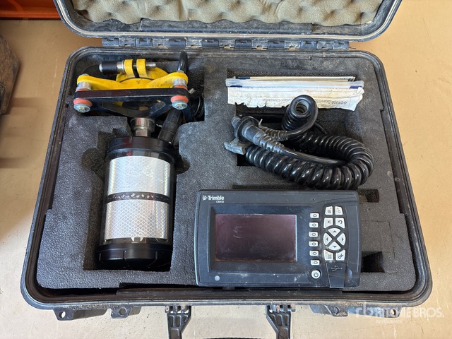 Trimble Test Box Trimble Fits Cat BB124 Box Blade Grade Control System | Ritchie Bros ...