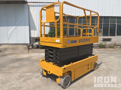 2017 XCMG GTJZ1012 Electric Scissor Lift