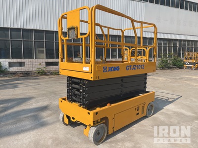 2017 XCMG GTJZ1012 Electric Scissor Lift