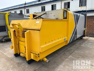 2020 XCMG YJYF318B 18 m3 Hook-Lift Waste Bin