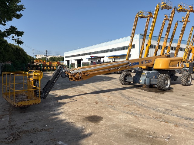 2018 XCMG GTBZ38S 4WD Diesel Telescopic Boom Lift 2018 XCMG GTBZ38S 4WD Diesel Telescopic Boom Lift