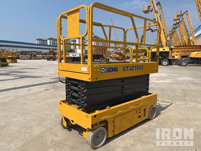 2018 XCMG GTJZ1012 Electric Scissor Lift