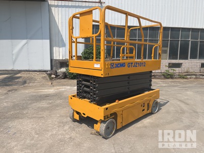 2018 XCMG GTJZ1012 Electric Scissor Lift