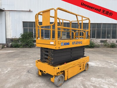 2018 XCMG GTJZ1012 Electric Scissor Lift