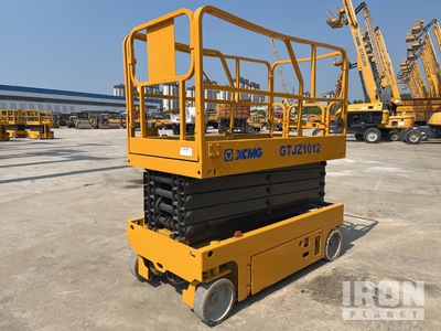 2017 XCMG GTJZ1012 Electric Scissor Lift