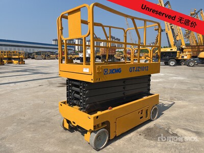 2017 XCMG GTJZ1012 Electric Scissor Lift