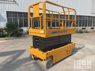 2017 XCMG GTJZ1012 Electric Scissor Lift
