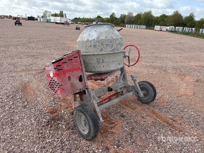 Betonniere Portable Concrete Mixer (Inoperable)