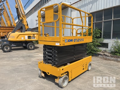 2019 XCMG GTJZ1212 Electric Scissor Lift