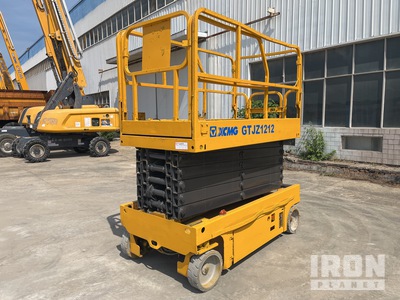 2017 XCMG GTJZ1212 Electric Scissor Lift