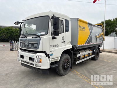 2020 Dongfeng DFV1182GP6NJ 4x2 Sleeper LNG شاحنة جمع النفايات
