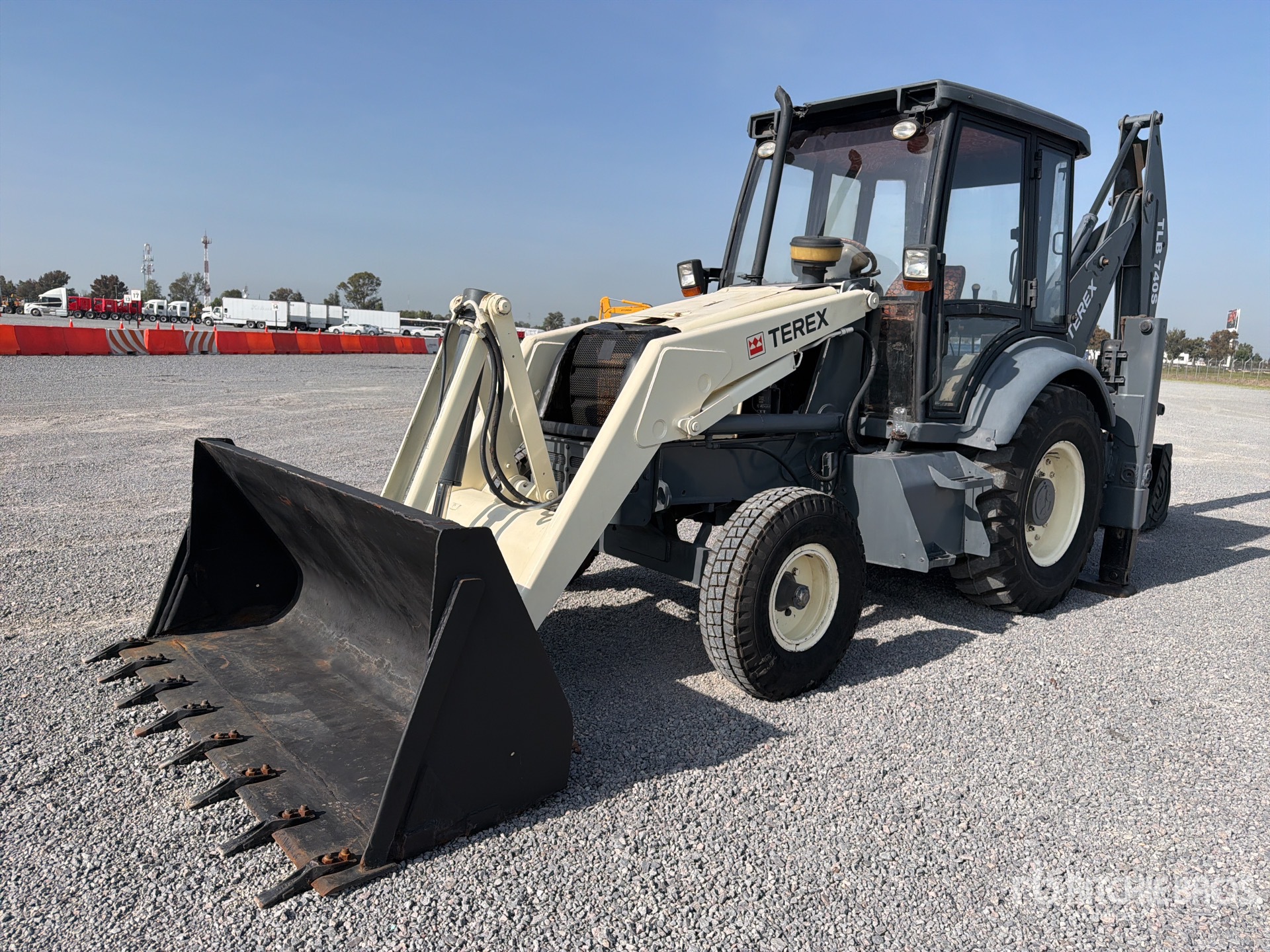 2012 Terex TLB740S 4x2 Retroexcavadora / Backhoe Loader