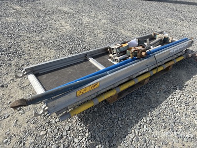 Quantity of (2) INSTANT UPRIGHT SPAN 300 Sw 7 Rung Frame 0.75M Narrow (Yellow) Scaffolding