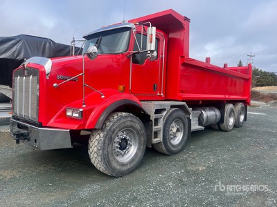 2008 Kenworth T800 8x4 Twin-Steer T/A Dump Truck