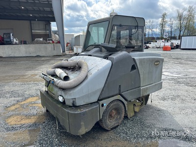 Nilfisk Advance Exterra 6340 Ride-On Sweeper (Inoperable)