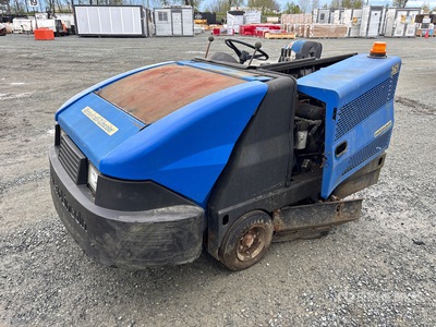 American-Lincoln 6150 Ride-On Sweeper (Inoperable)