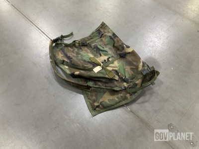 (16) Machine Gun Barrel Cases