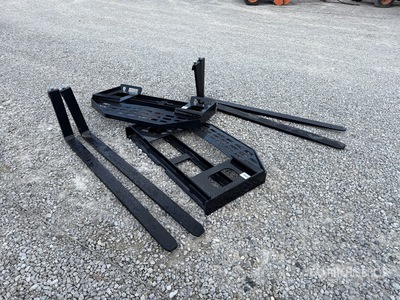 2026 GIYI GY-DHC Skid Steer Forks (Unused)