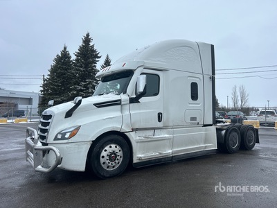 2021 Freightliner Cascadia 126 6x4 T/A Sleeper Truck Tractor