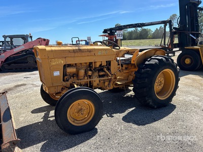 1960 International 340 2WD Tractor Agrícola (Inoperable)