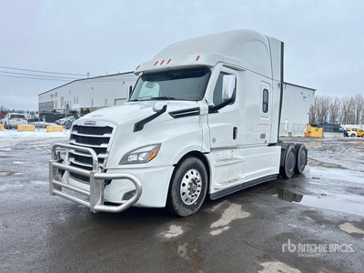 2021 Freightliner Cascadia 126 6x4 T/A Sleeper Truck Tractor