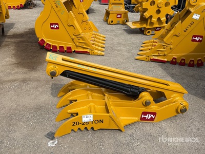 2026 HW THUMB20-25H 30 in Hydraulic Excavator Thumb - Fits Cat 320, 325 / 20 - 25 ton (Unused)