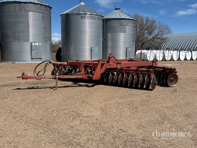 Massey Ferguson 20 ft Offset Breaking Disc