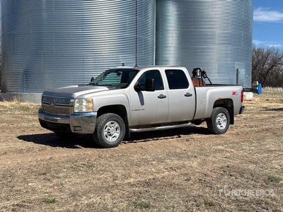 2008 Chevrolet Silverado 2500 HD LT 4x4 Crew Cab Pickup