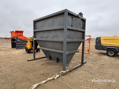 5 ft 6 in x 8 ft 6 in Aggregate Hopper
