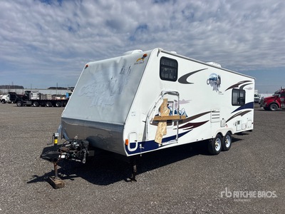 2012 Cobalt 23 ft T/A Travel Trailer