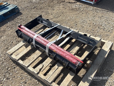 2026 GIYI GY-BF47 47 in Skid Steer Bale Spear (Unused)