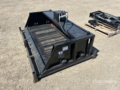 2026 GIYI GY-VB79 79 in Vibrating Skid Steer Screening Bucket (Unused)