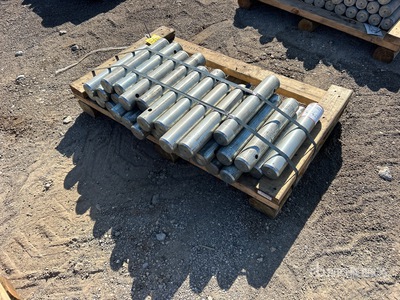 Quantity of (35) Excavator Bucket Pins