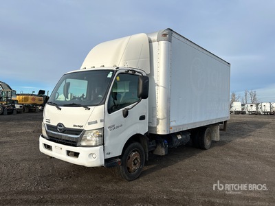 2013 Hino 195 4x2 Van Truck
