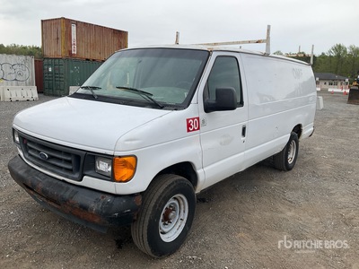 2005 Ford E-350 Furgone cargo