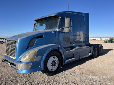 2005 Volvo VNL 6x4 T/A Sleeper Truck Tractor