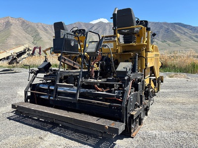 Cat AP-1055D Asphalt Paver