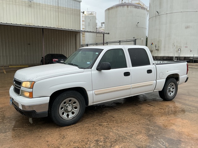 2006 Chevrolet 1500 LT 4x2 Crew Cab Pickup 2006 Chevrolet 1500 LT 4x2 Crew Cab Pickup