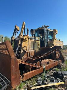 Cat D7R جرافة مجنزرة