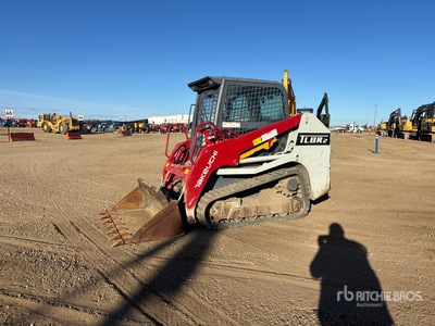 2022 Takeuchi TL8R-2 Oruga cargadora compacta