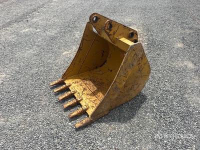 30 in Backhoe Loader Bucket