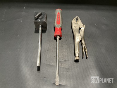 (830) Assorted Hand Tools
