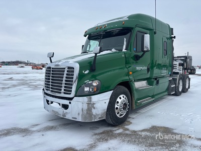 2016 Freightliner Cascadia 125 6x4 T/A Sleeper Truck Tractor