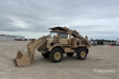 1990 Freightliner FLU419 4x4 Graaflaadmachine
