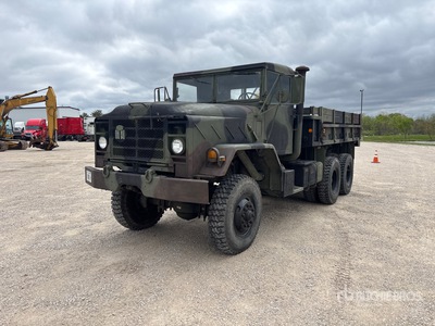 1983 GMC M923 6x4 Flatbed Dump Truck