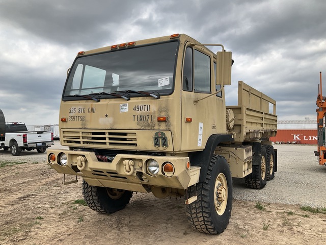 1996 Stewart & Stevenson M1083A0 MTV 6x6 Cargo Truck